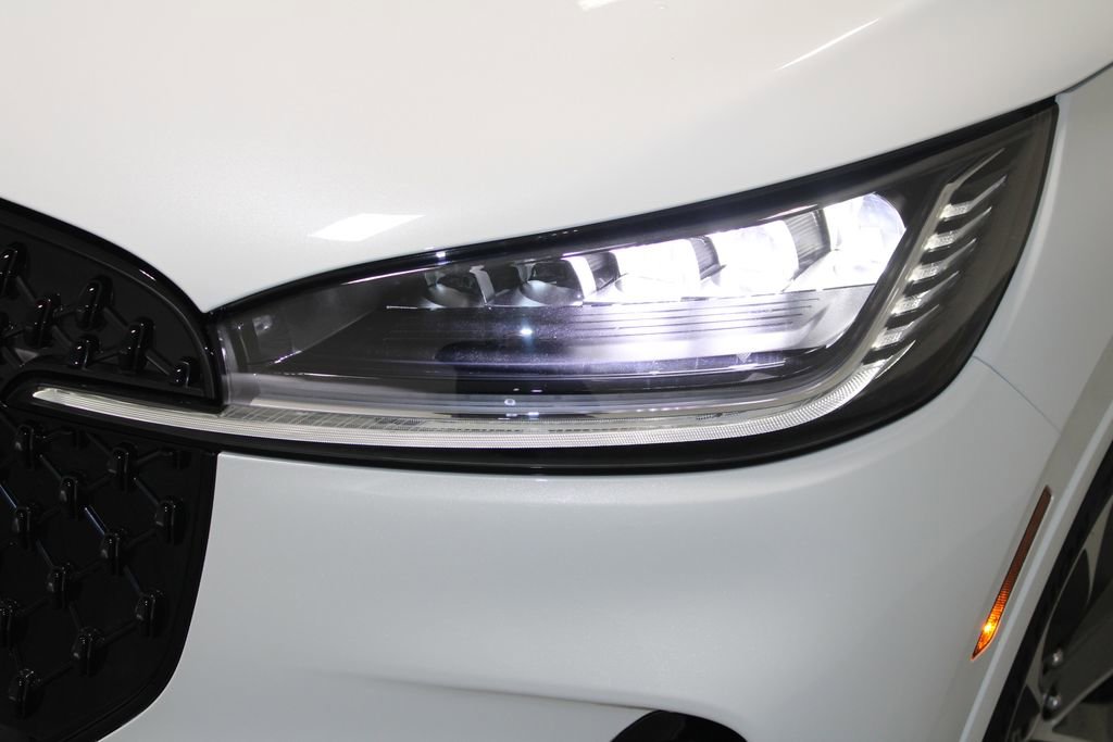 New 2026 Lincoln Aviator 2WD w/ Jet Appearance Package image 56
