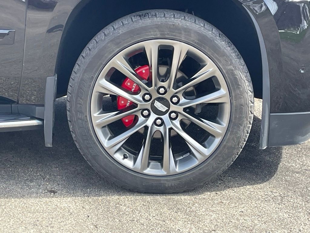 Certified 2020 Cadillac Escalade Luxury w/ Escalade Sport Edition image 9