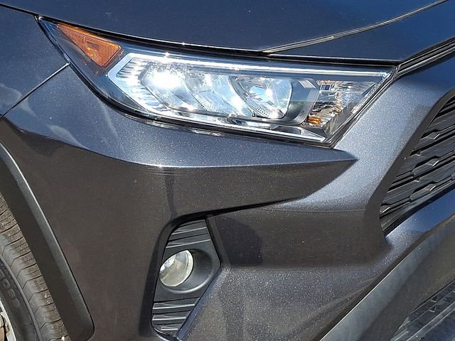 Used 2021 Toyota RAV4 XLE image 9