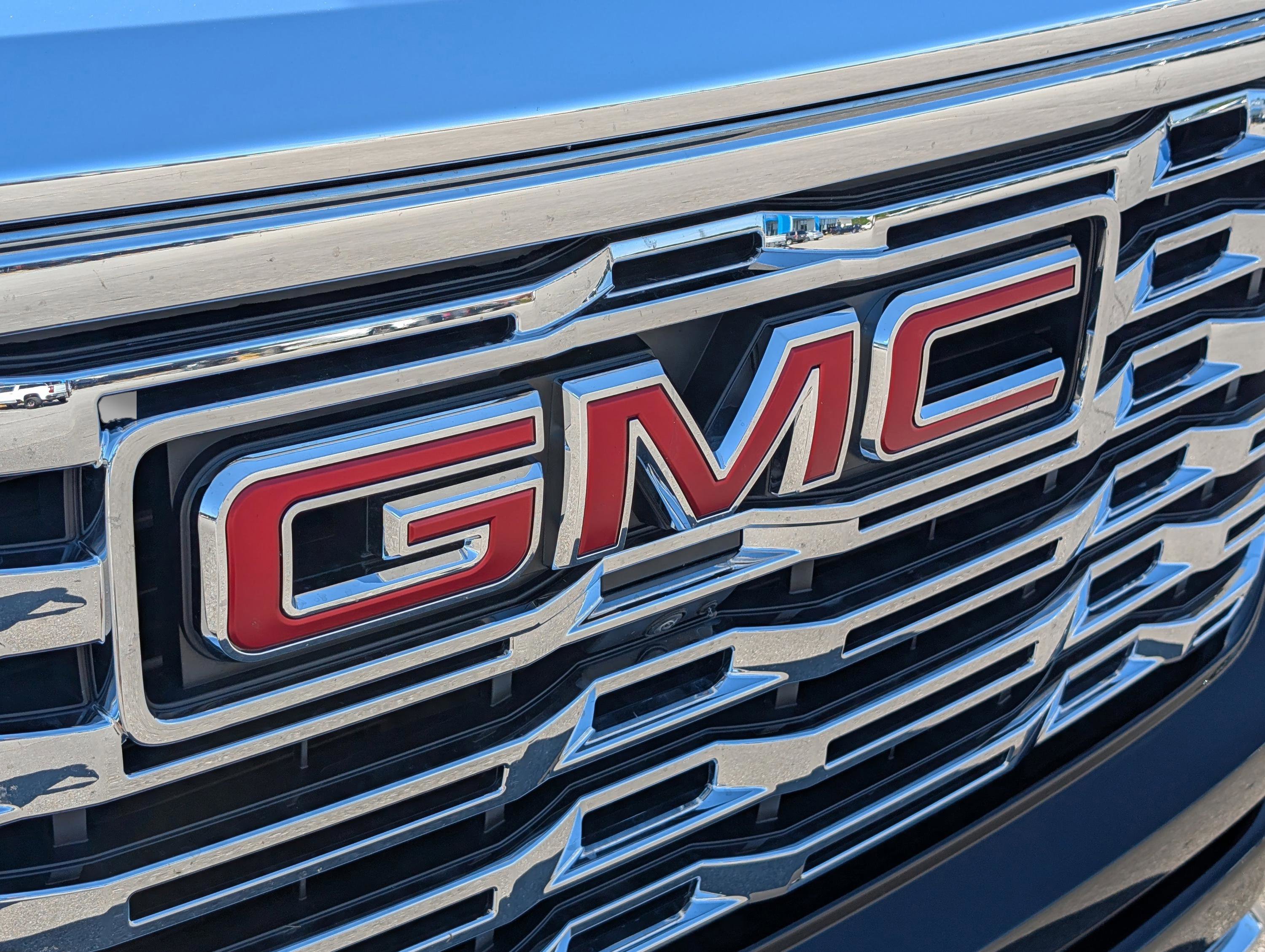 Certified 2025 GMC Sierra 1500 Denali image 5