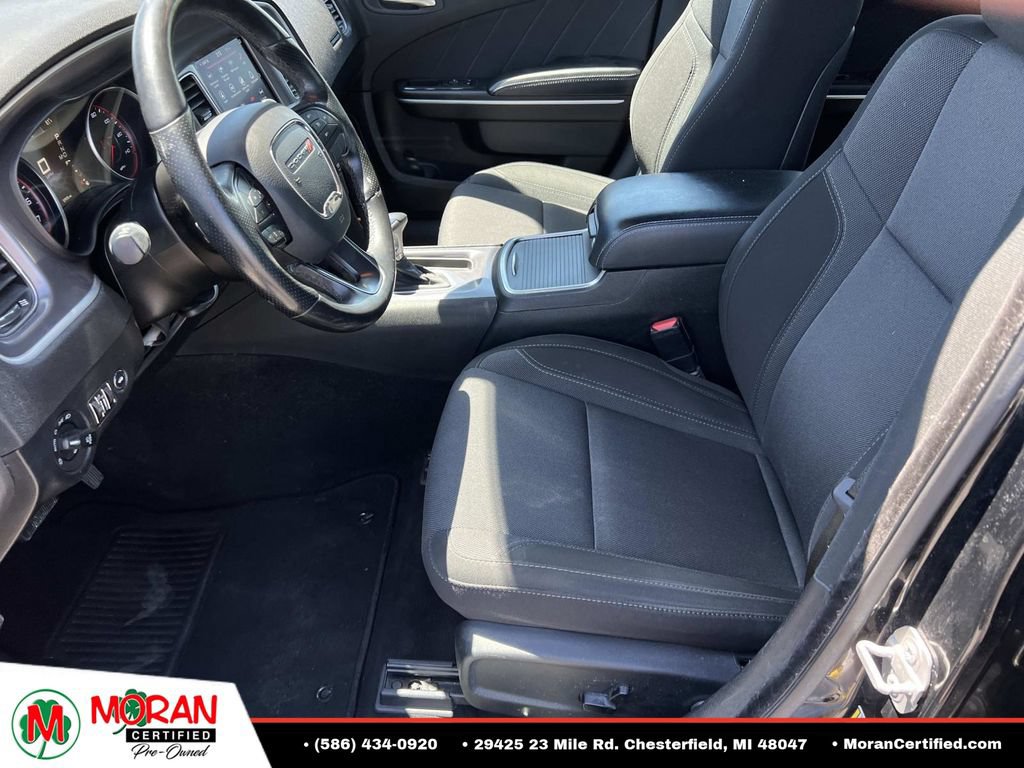 Used 2019 Dodge Charger SXT AWD/4WD image 16