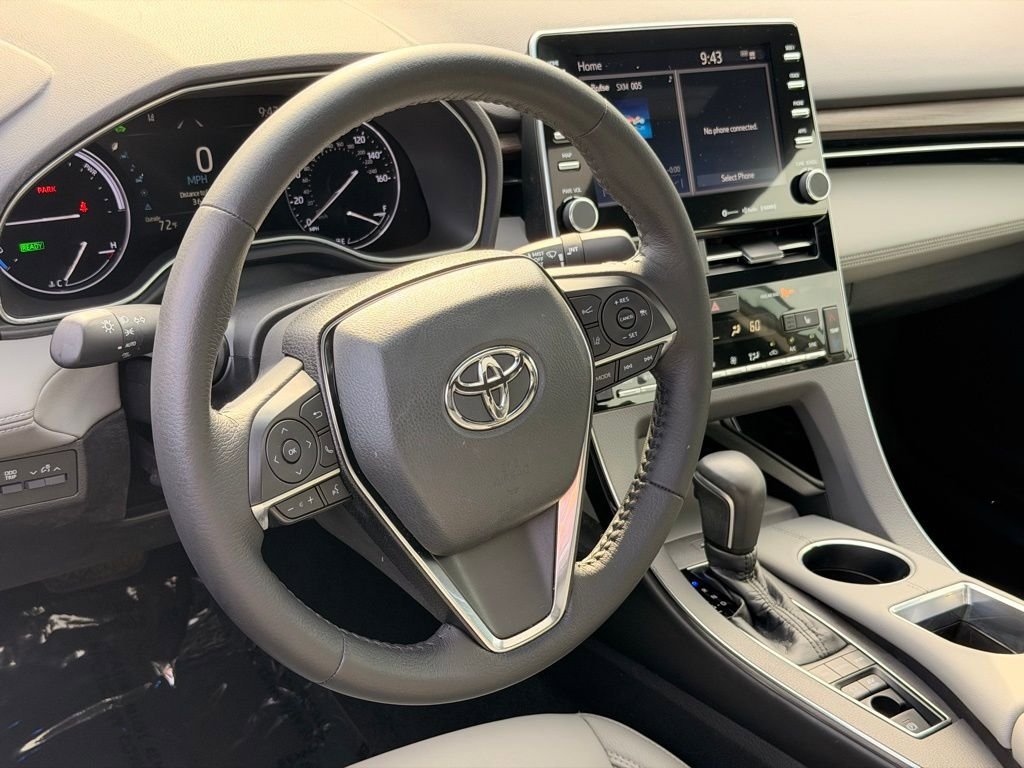 Used 2021 Toyota Avalon XLE w/ Moonroof Package FWD image 18
