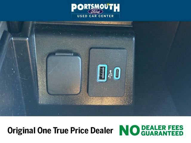 Used 2022 Ford Explorer XLT w/ Equipment Group 202A image 14