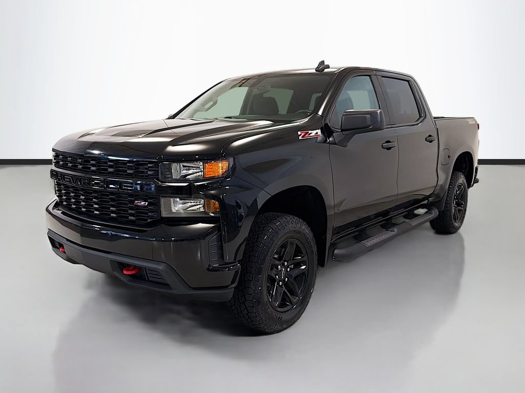 Used 2021 Chevrolet Silverado 1500 Custom Trail Boss w/ Midnight Edition AWD/4WD image 2