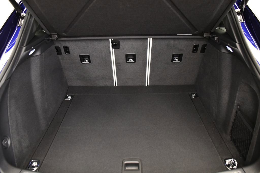 Certified 2025 Porsche Macan image 58