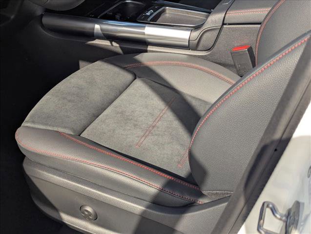 Used 2025 Mercedes-Benz GLA 250 image 4