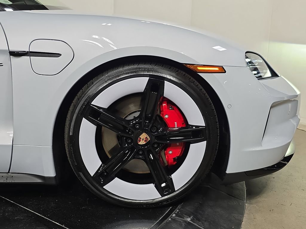 New 2026 Porsche Taycan GTS image 11