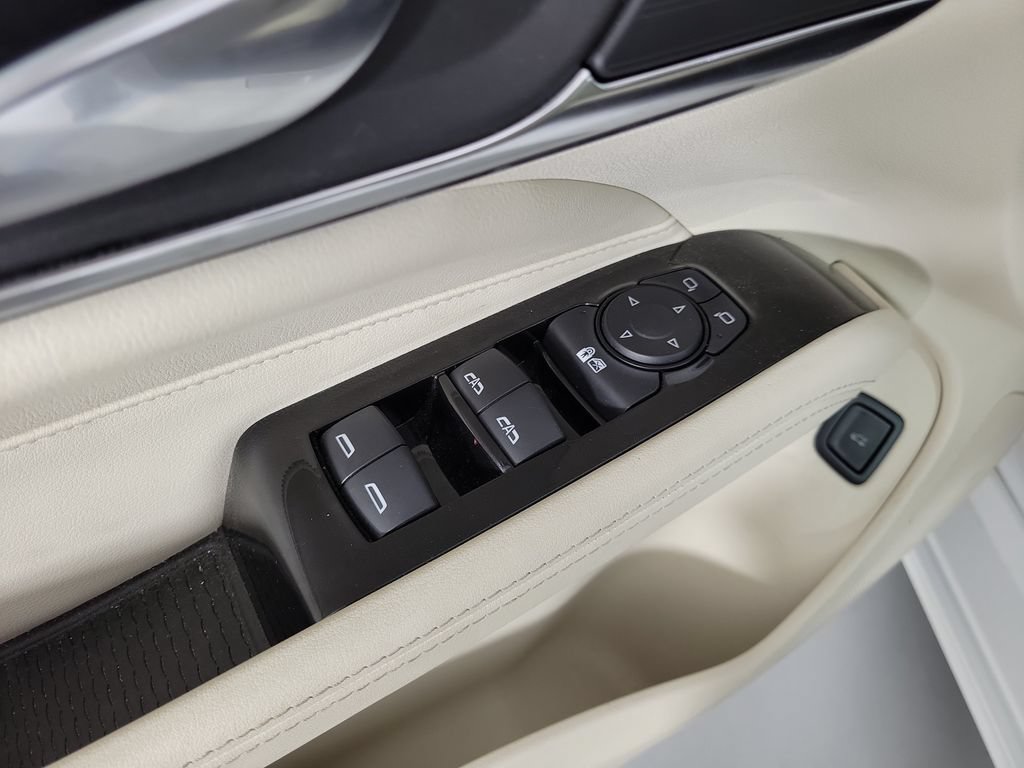 Certified 2024 Cadillac CT4 Luxury RWD image 19