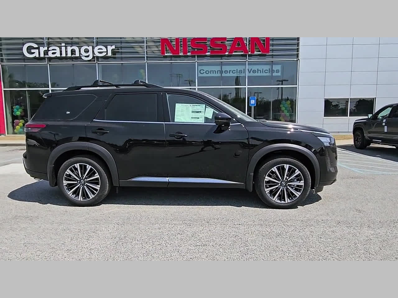 New 2026 Nissan Pathfinder Platinum w/ Cargo Package FWD image 36