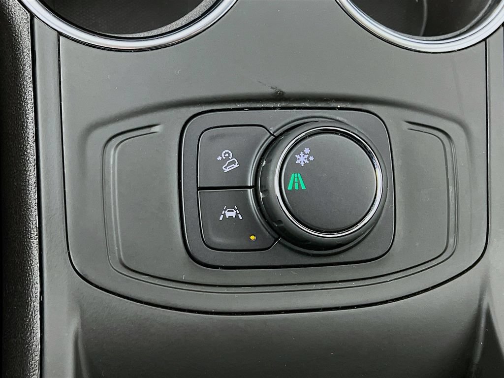 Used 2024 GMC Terrain SLE FWD image 31