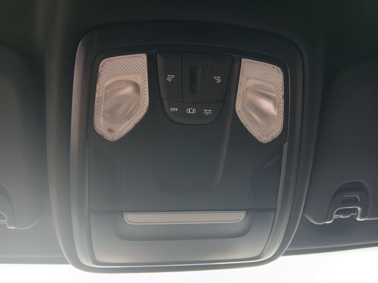 Used 2024 RAM 3500 Tradesman w/ Chrome Appearance Group AWD/4WD image 37