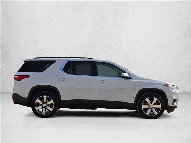 Used 2020 Chevrolet Traverse LT w/ LT Premium Package AWD/4WD image 4
