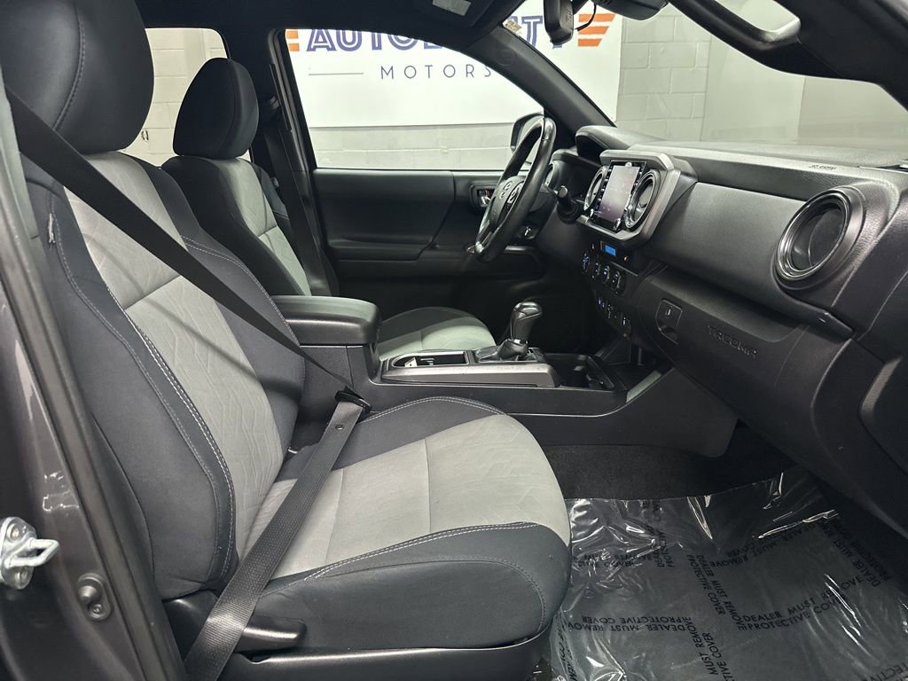 Used 2021 Toyota Tacoma TRD Off-Road w/ Technology Package image 23