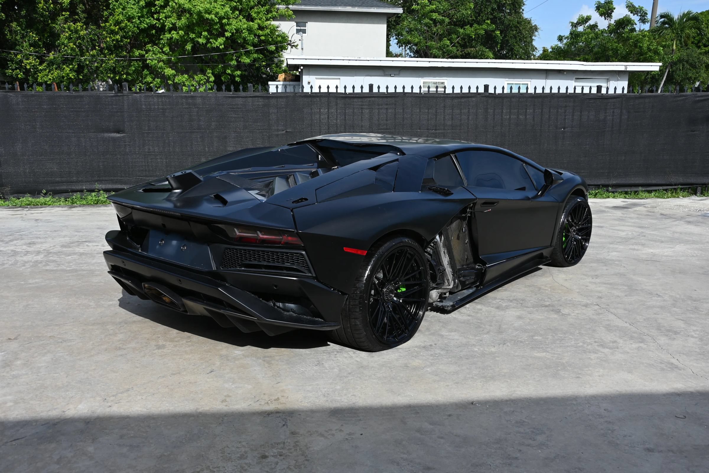 Used 2018 Lamborghini Aventador S AWD/4WD image 5