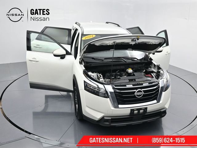 Used 2024 Nissan Pathfinder SV image 57