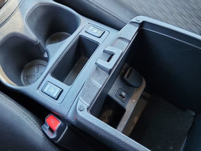 Used 2019 Nissan Rogue SV FWD image 44