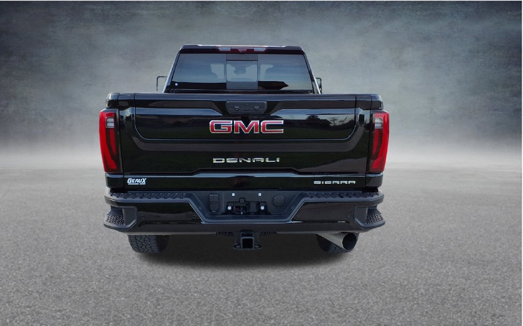 Used 2025 GMC Sierra 2500 Denali w/ Denali Reserve Package AWD/4WD image 6