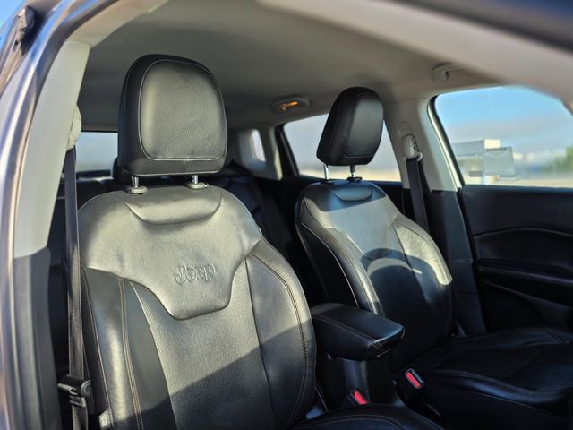 Used 2018 Jeep Compass Limited w/ Navigation Group FWD image 10