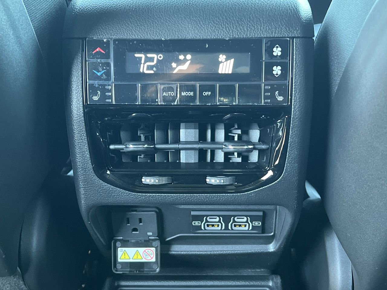 New 2025 Jeep Grand Cherokee L Limited AWD/4WD image 25