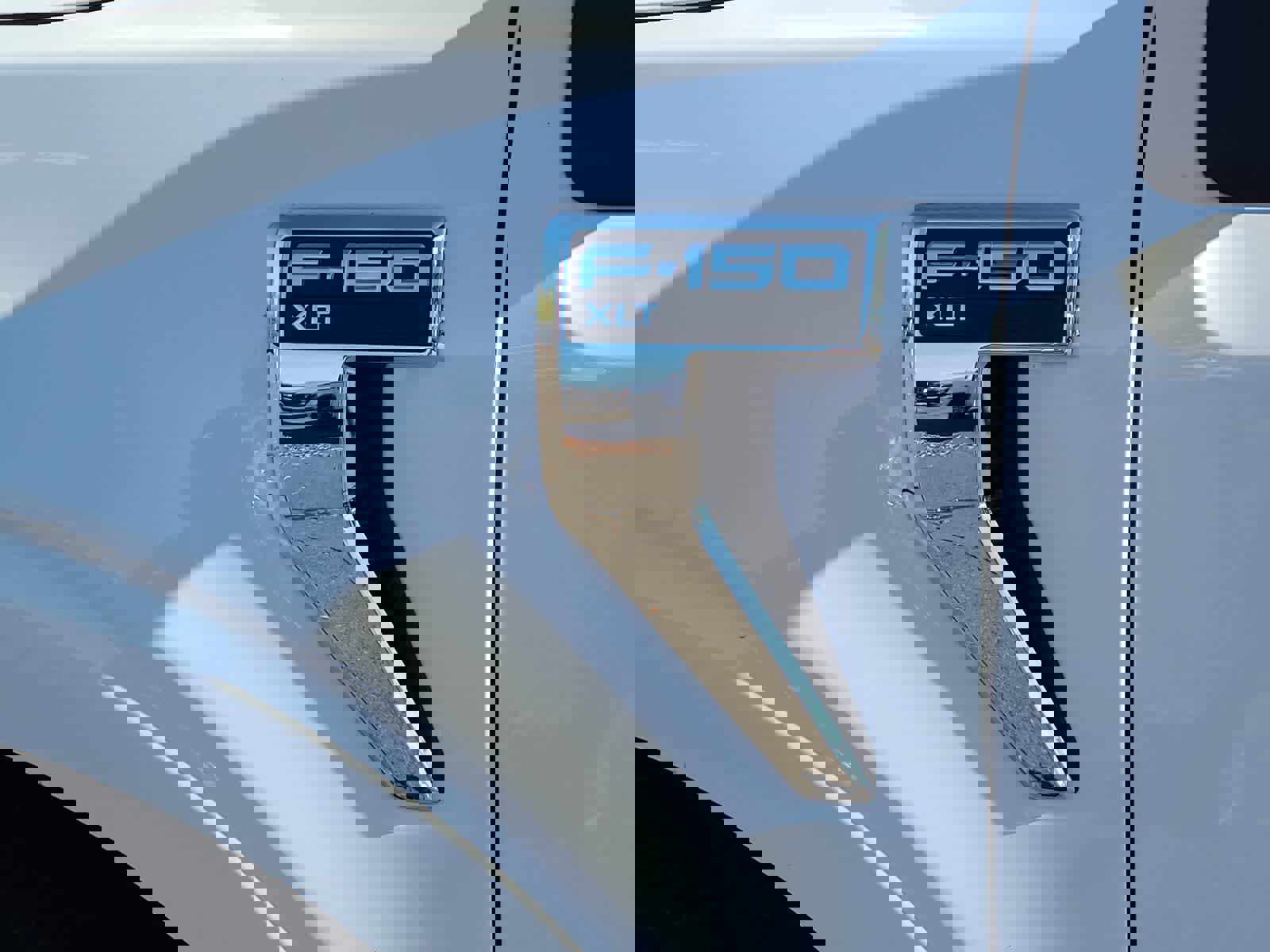 Used 2022 Ford F150 XLT w/ XTR Package image 15