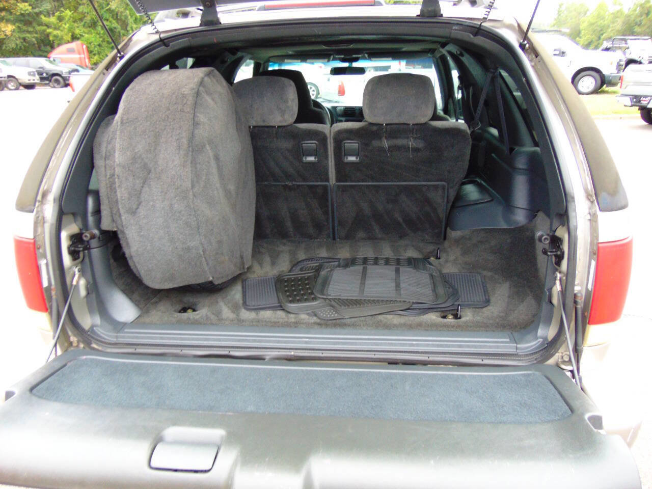 Used 2002 Chevrolet Blazer LS w/ Preferred Equipment Group image 11