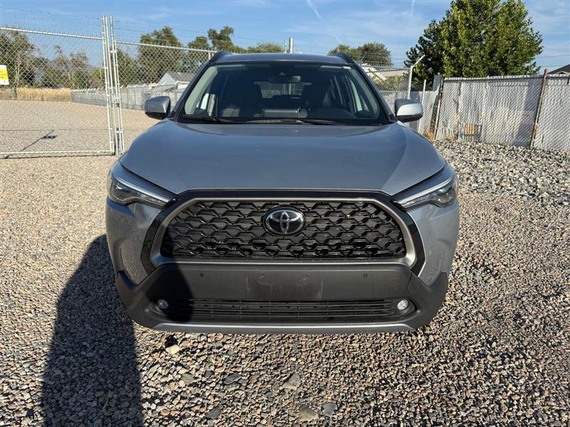 Used 2022 Toyota Corolla Cross XLE image 9