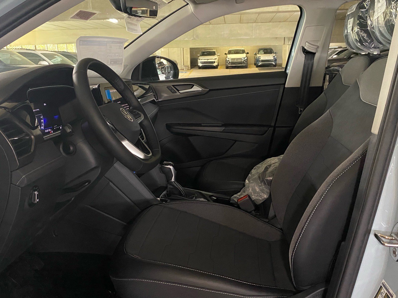 New 2026 Volkswagen Taos SE AWD/4WD image 6