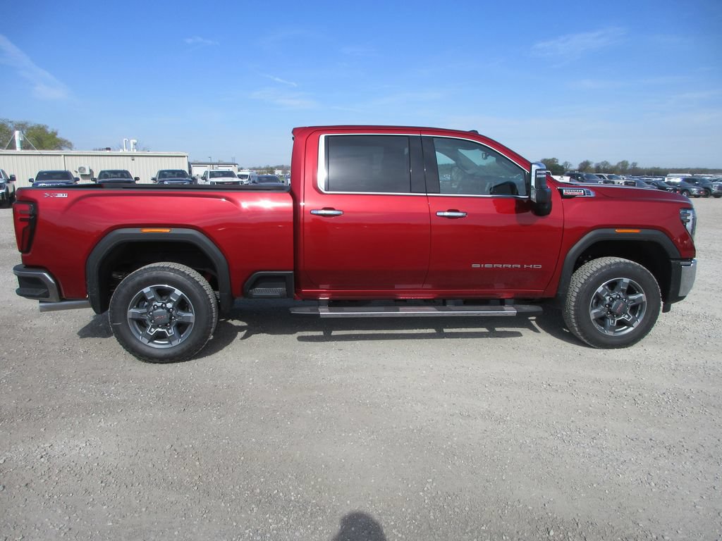 New 2026 GMC Sierra 2500 SLT w/ SLT Premium Package AWD/4WD image 3