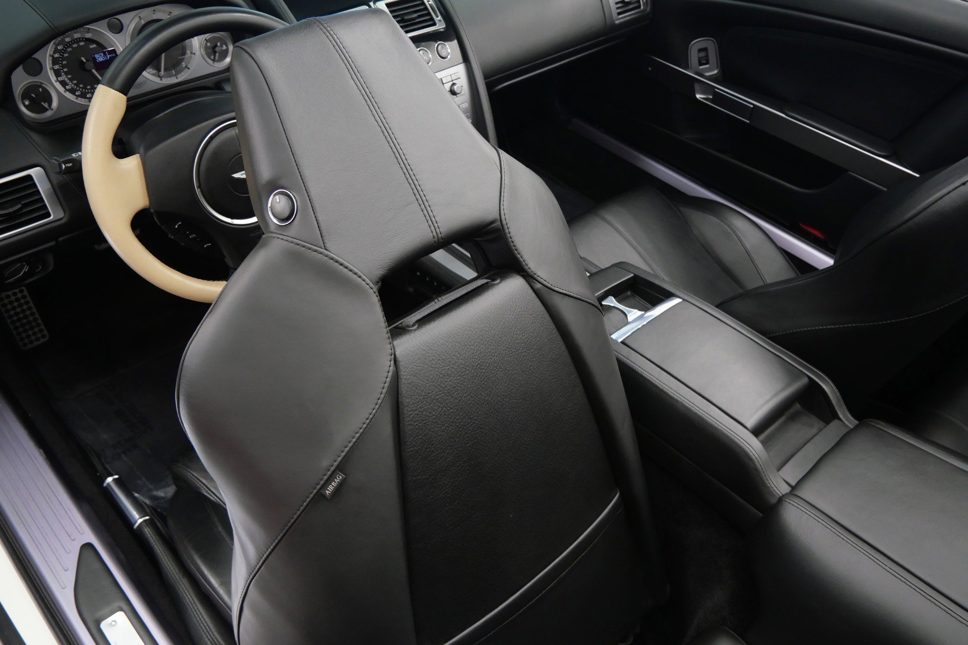 Used 2008 Aston Martin DB9 Volante RWD image 27