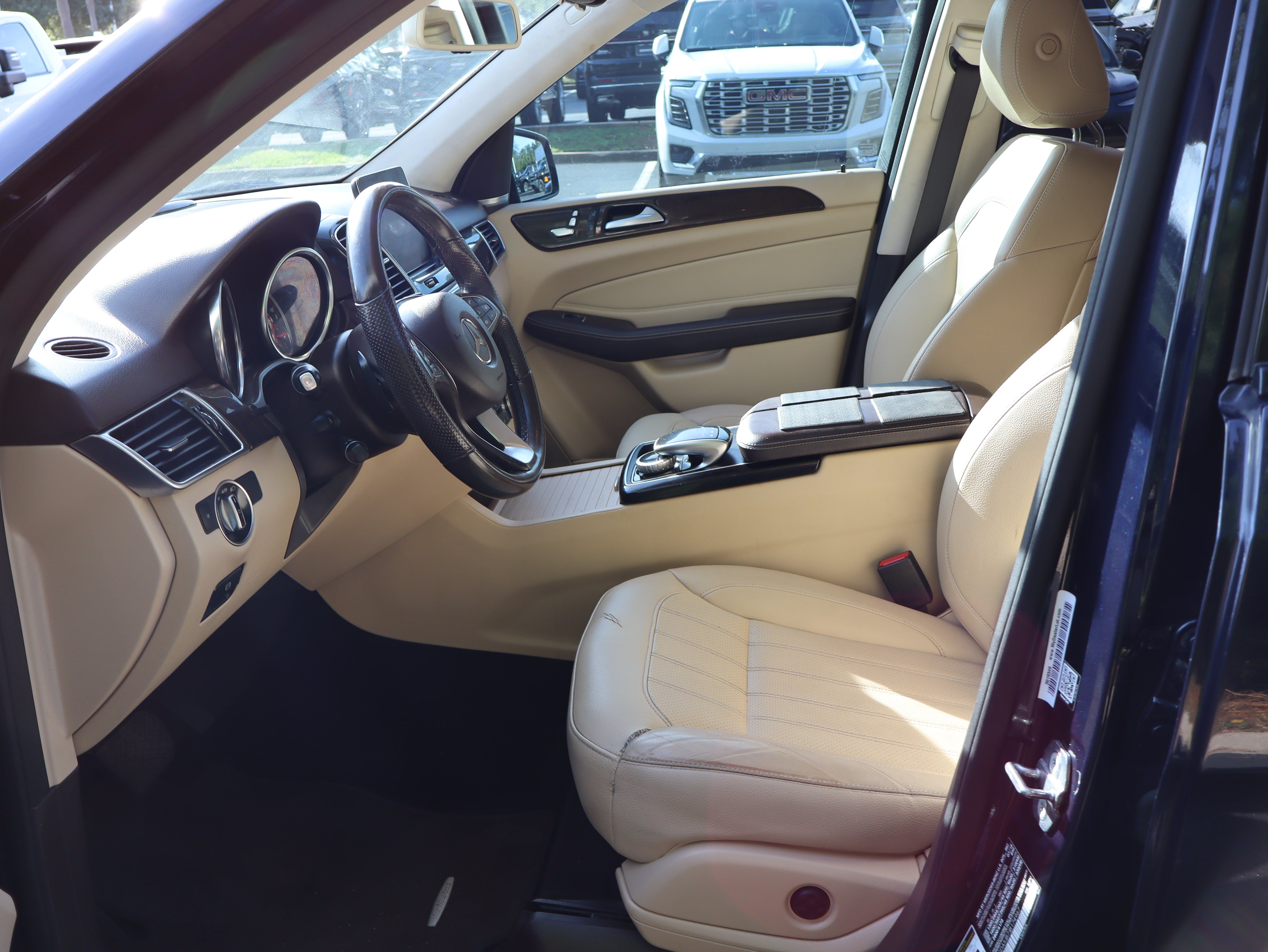 Used 2018 Mercedes-Benz GLE 350 image 21