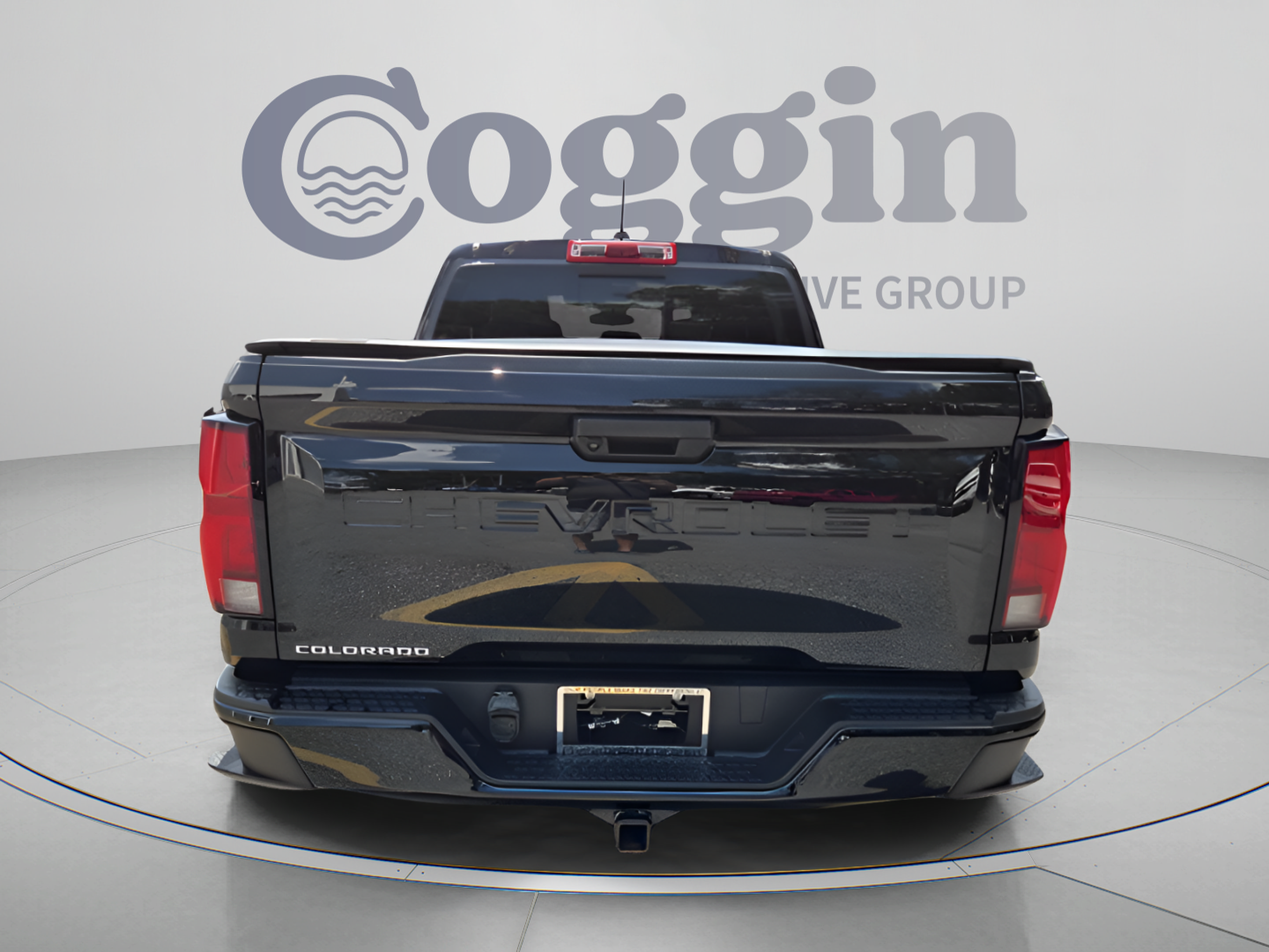 Used 2024 Chevrolet Colorado Z71 AWD/4WD image 4
