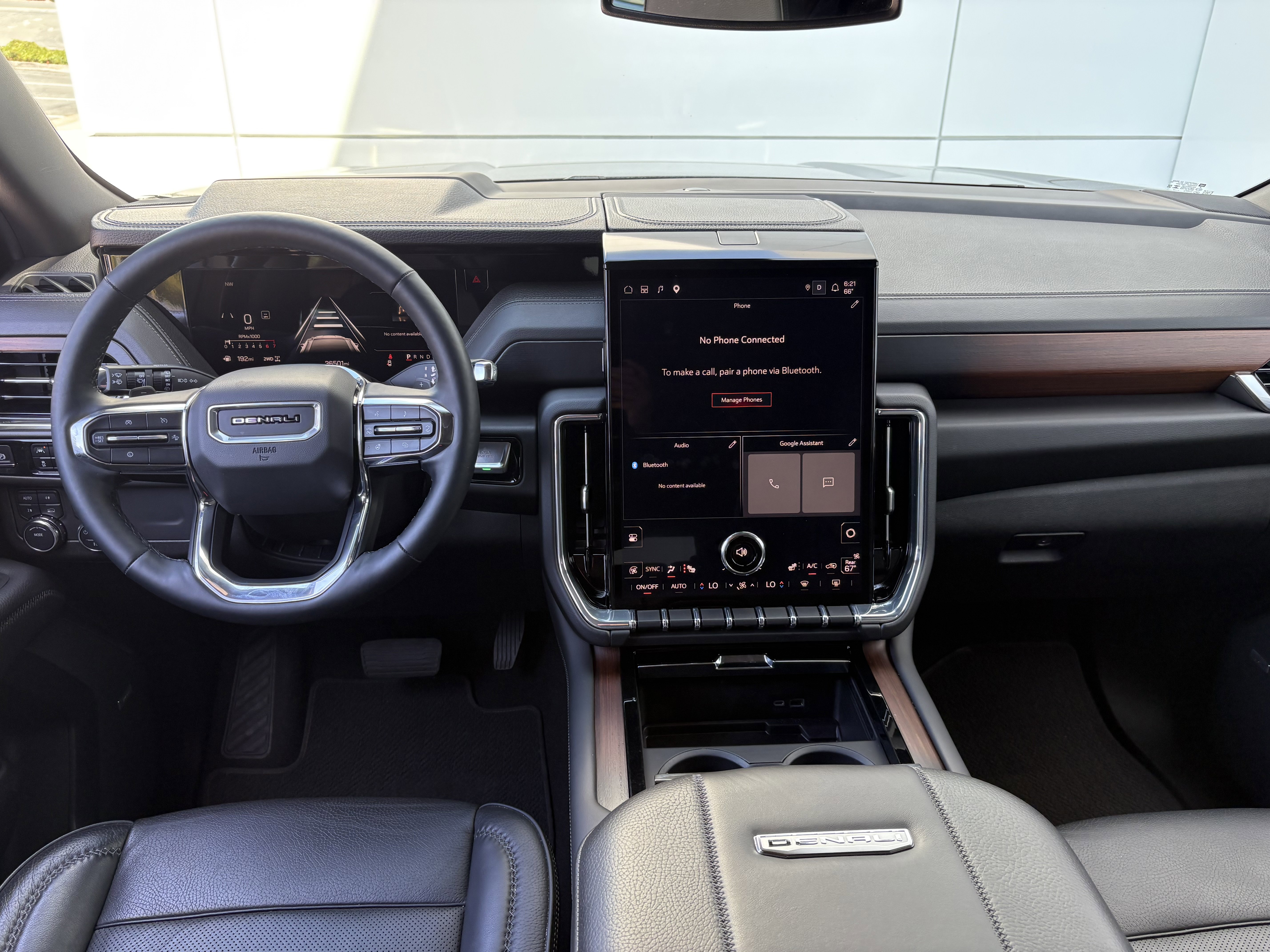 Used 2025 GMC Yukon XL Denali AWD/4WD image 20