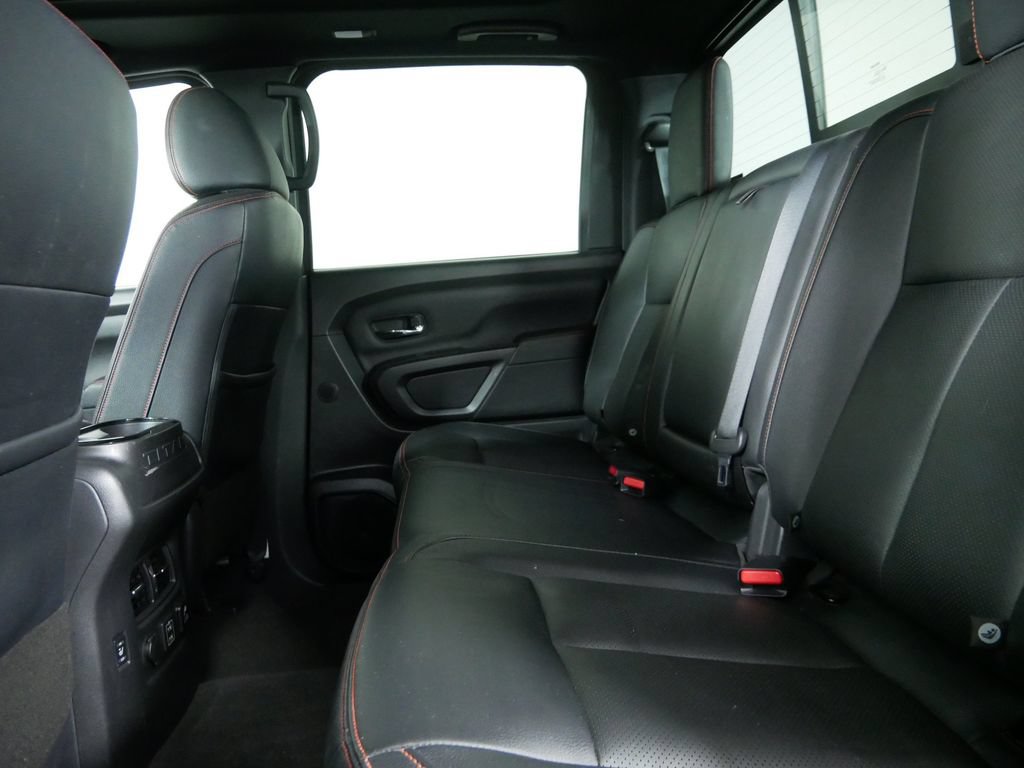 Used 2021 Nissan Titan PRO-4X w/ Pro-4x Convenience Package AWD/4WD image 16