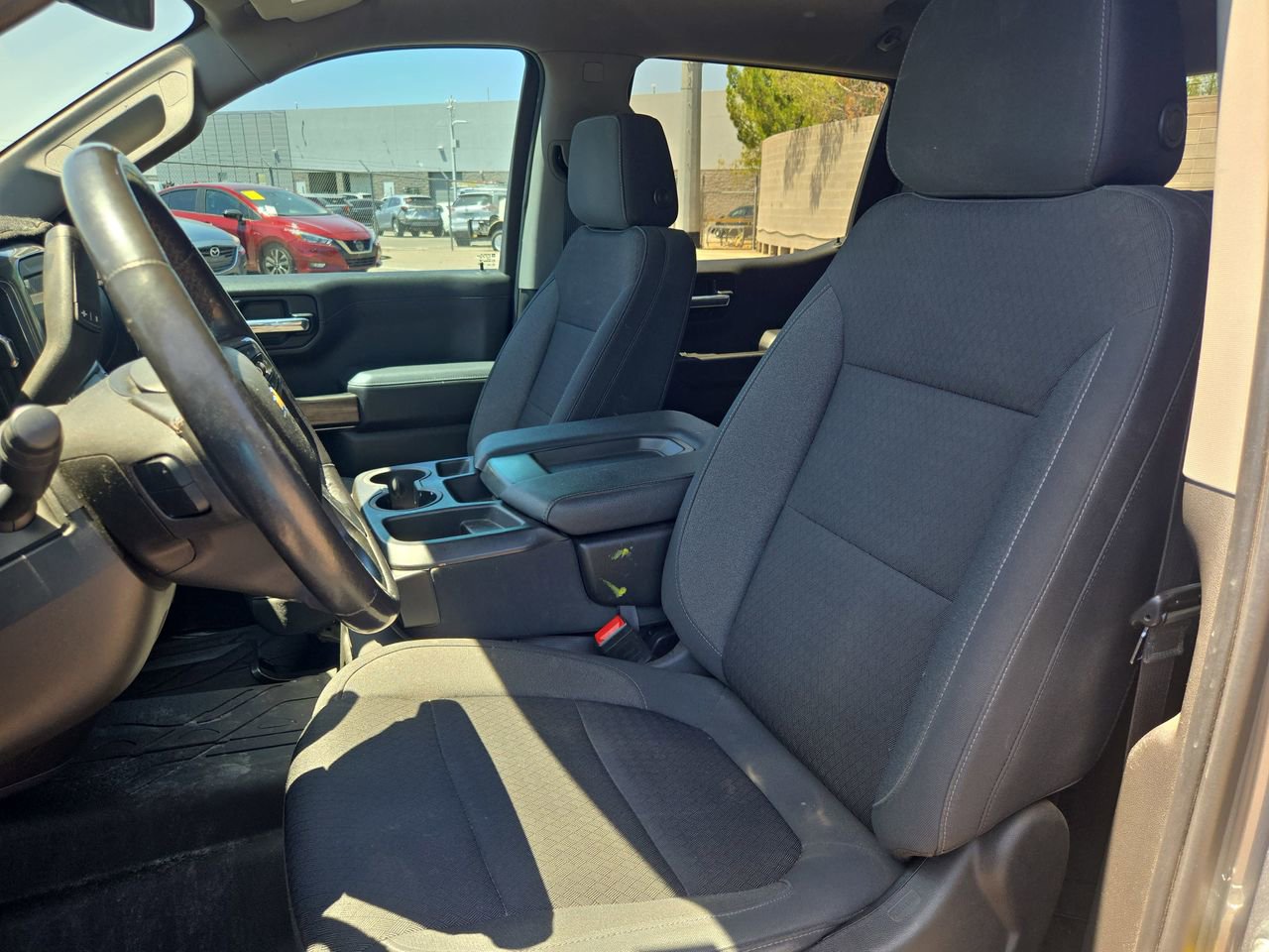 Used 2022 Chevrolet Silverado 1500 LT RWD image 14