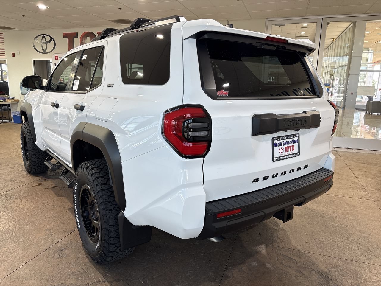 New 2026 Toyota 4Runner SR5 AWD/4WD image 8