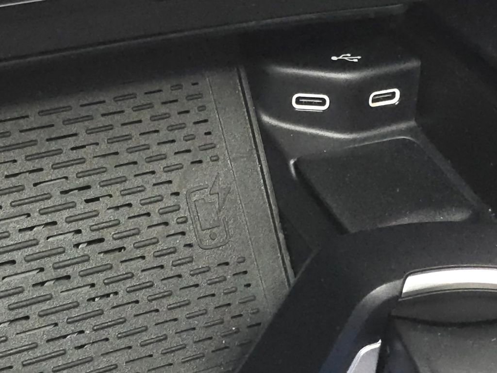 Used 2025 Mercedes-Benz G 63 AMG 4MATIC image 35