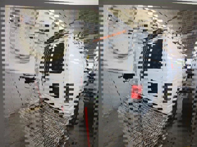 Used 2011 Ford E-350 and Econoline 350 Super Duty w/ PWR Group RWD image 3