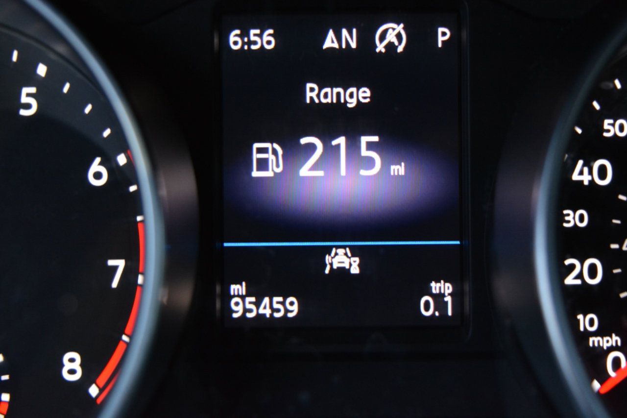 Used 2021 Volkswagen Tiguan SE image 24