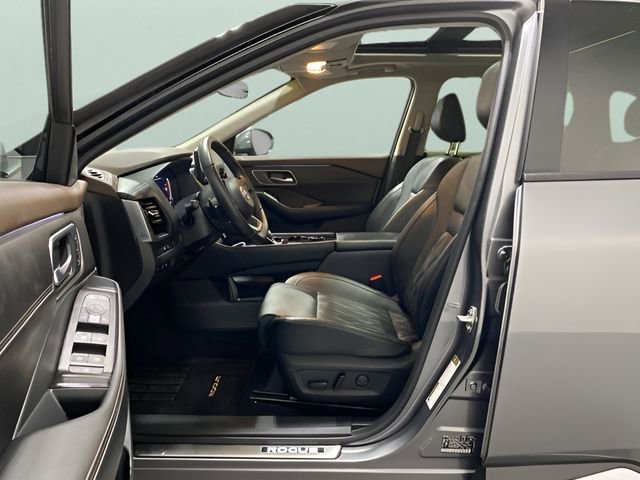 Certified 2023 Nissan Rogue Platinum w/ Platinum Premium Package AWD/4WD image 11