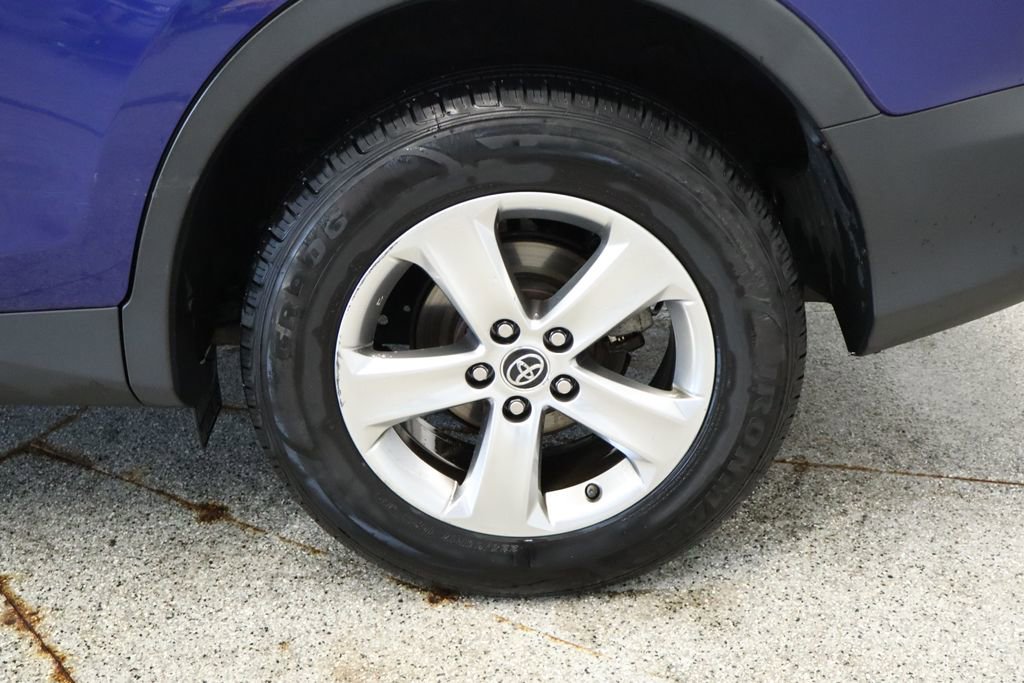 Used 2015 Toyota RAV4 XLE AWD/4WD image 15