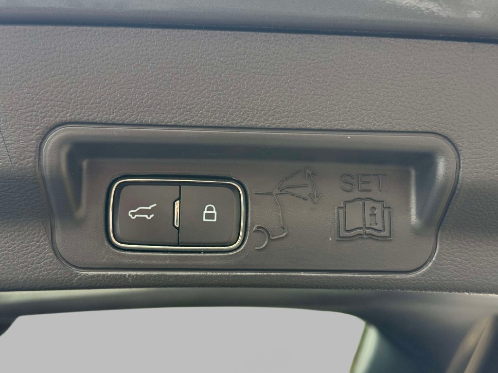 Used 2026 Ford Explorer ST-Line AWD/4WD image 19