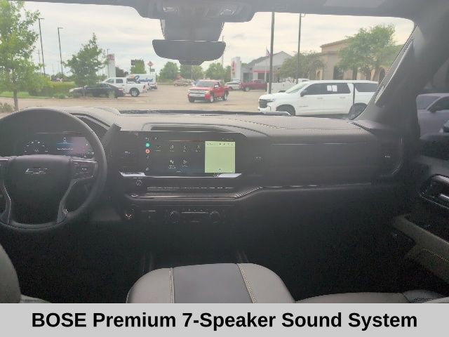 Used 2024 Chevrolet Silverado 2500 ZR2 w/ Technology Package AWD/4WD image 4