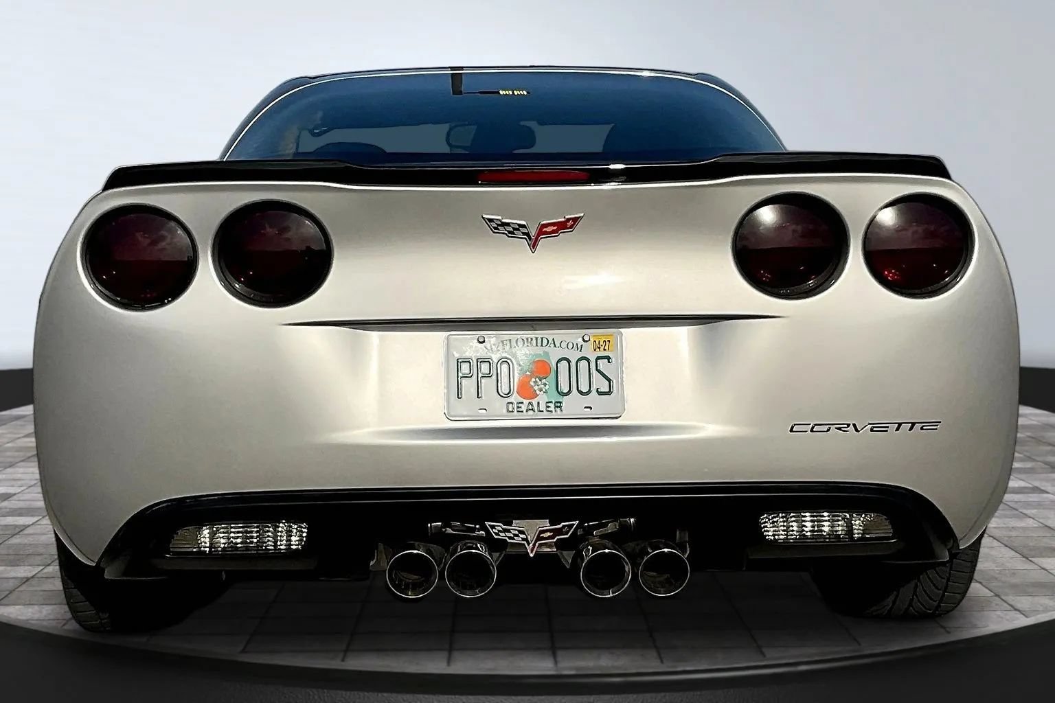 Used 2005 Chevrolet Corvette Coupe w/ Preferred Equipment Group RWD image 5