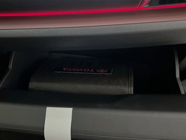 New 2025 Toyota Prius Plug-In Hybrid image 32