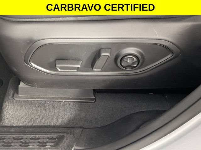 Used 2024 Jeep Grand Cherokee L Altitude RWD image 12