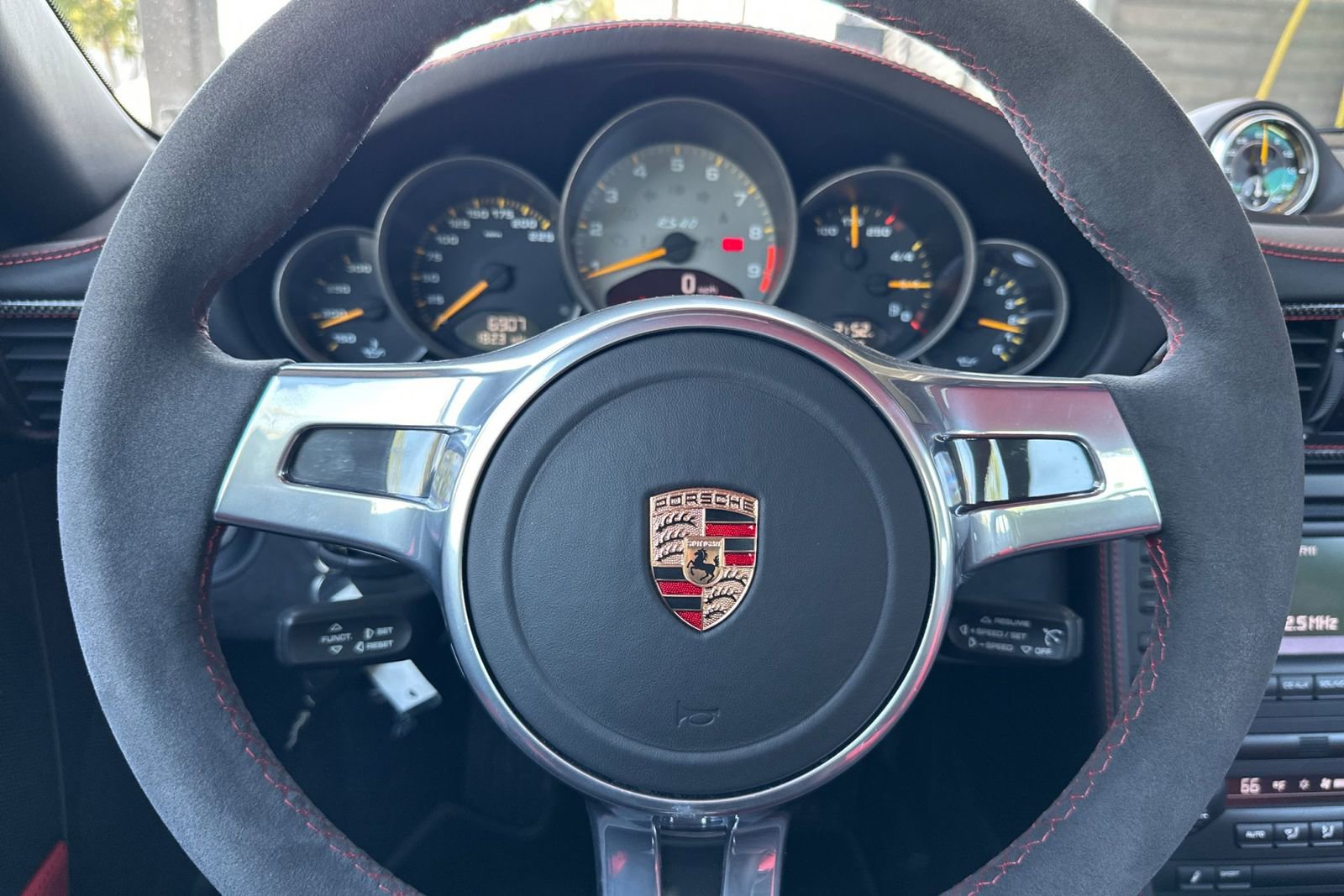 Used 2011 Porsche 911 GT3 RS 4.0 RWD image 26