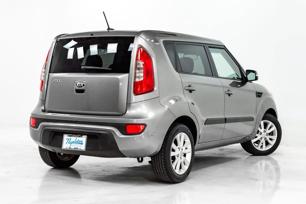 Used 2013 Kia Soul + FWD image 24