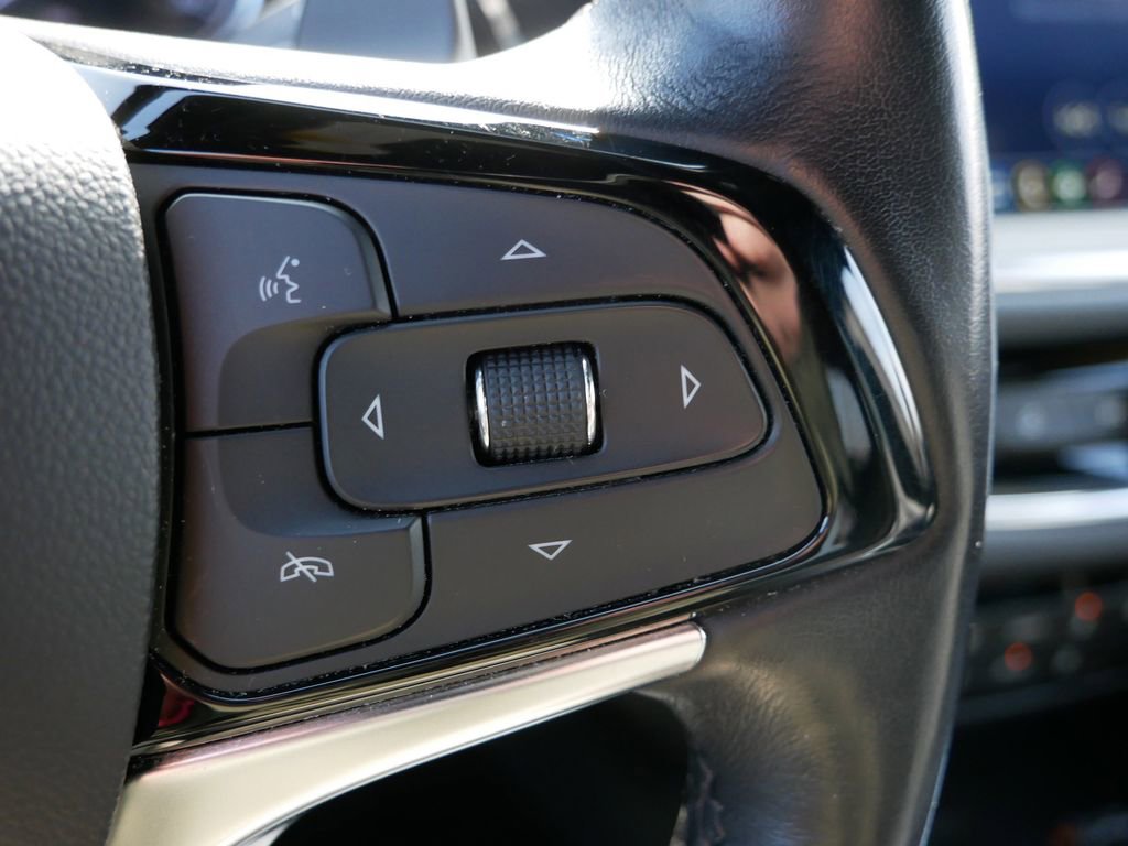 Used 2023 Buick Enclave Essence AWD/4WD image 32