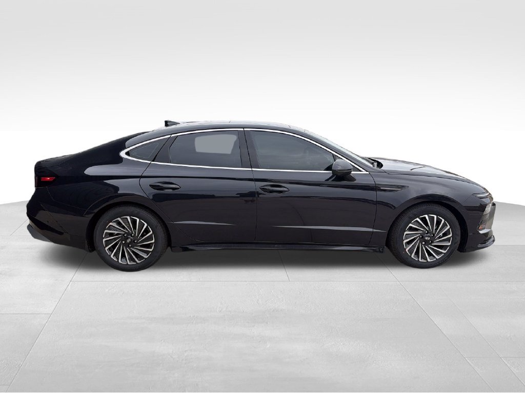 New 2026 Hyundai Sonata Limited FWD image 7
