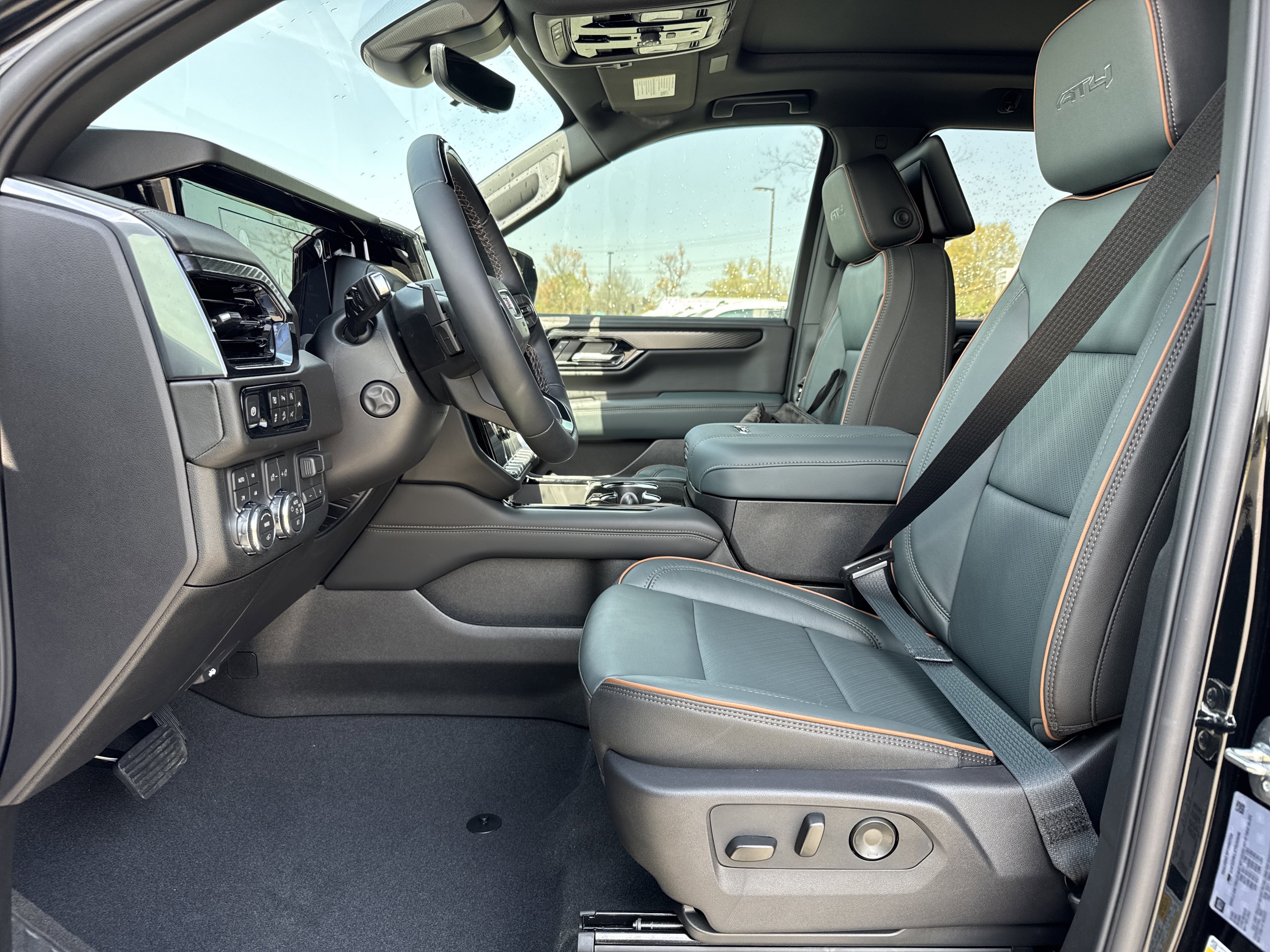 New 2026 GMC Yukon XL AT4 w/ AT4 Premium Plus Package image 16